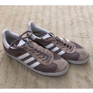 Adidas Sneaker Women’s Size 9.5